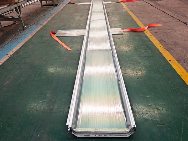 470双层复合采光板